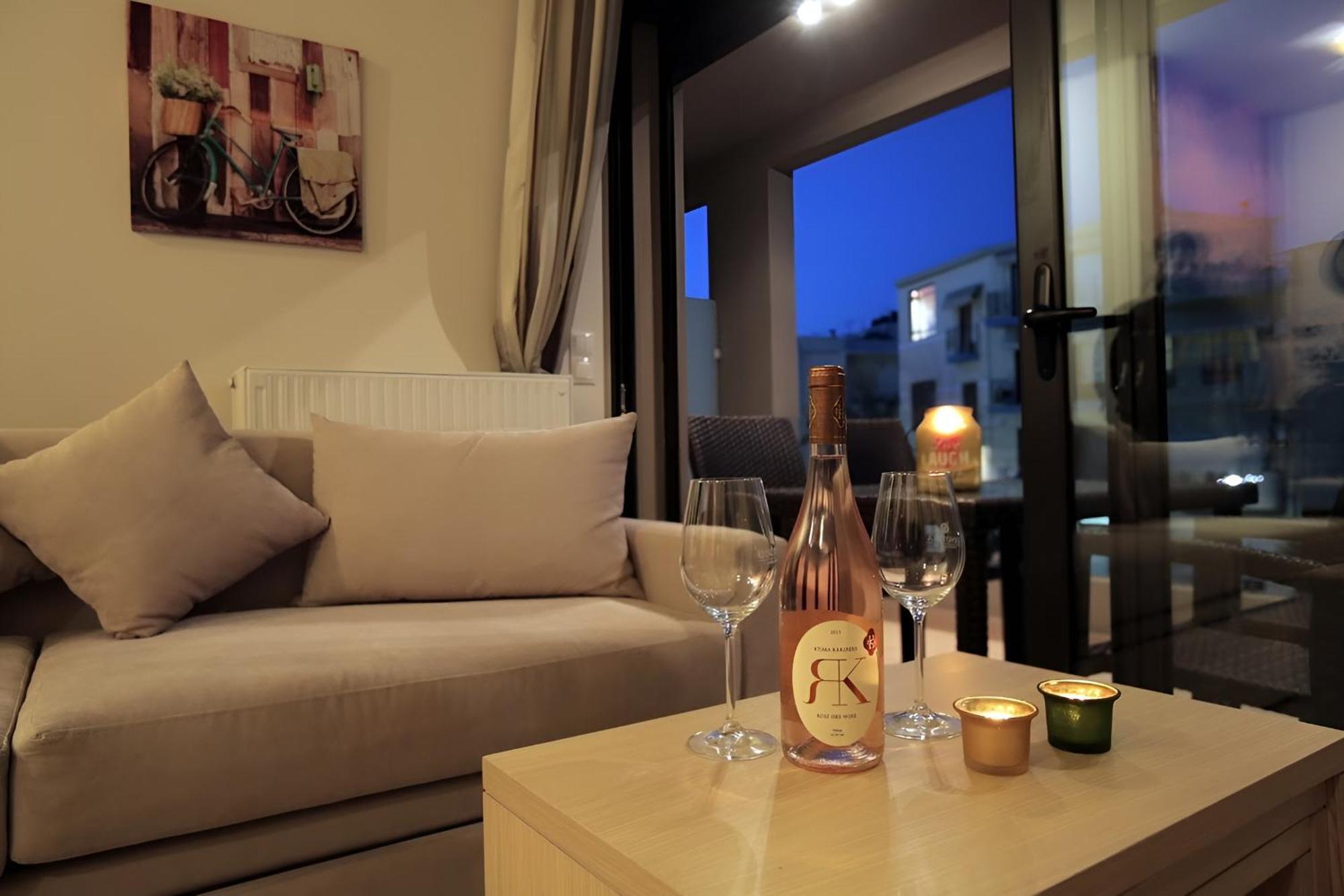 Onyx City Center Apartment With Parking Iráklio Kültér fotó
